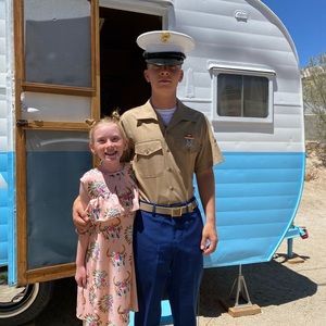 Meet your Posher, Crystal